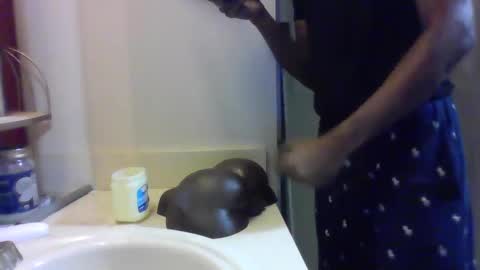 Snapshot of uzithebbc chatting on December 11, 8:47 am uzithebbc online show from December 11, 8:47 am