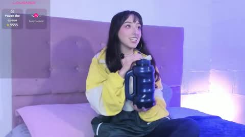 v1cky_ online show from November 7, 10:32 pm