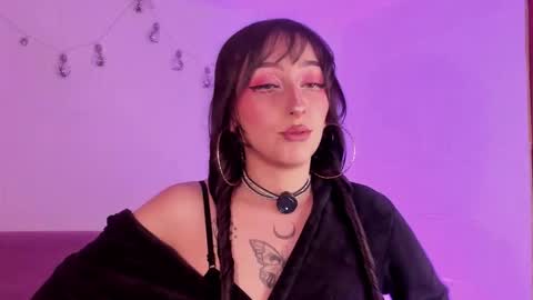 v1cky_ online show from December 20, 10:50 pm