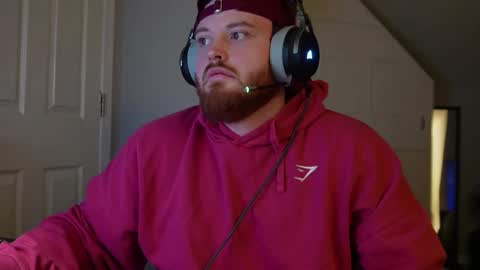 Snapshot of v_for_veng chatting on March 1, 8:02 am v_for_veng online show from March 1, 8:02 am