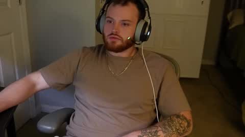 Snapshot of v_for_veng chatting on September 21, 3:41 am v_for_veng online show from September 21, 3:41 am