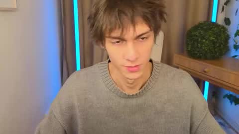 Valora online show from November 16, 1:17 pm