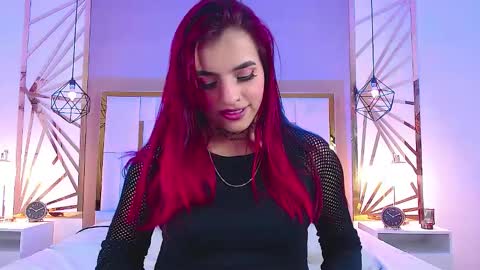Snapshot of vaaleriee_miller_ chatting on December 3, 4:39 pm valeriee miller online show from December 3, 4:39 pm