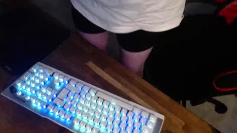 vacation__ online show from November 11, 3:45 pm