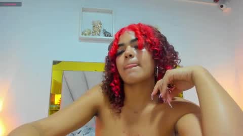 Snapshot of vahiolet_fuentes chatting on December 17, 3:06 am vahioleth online show from December 17, 3:06 am