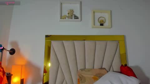 Snapshot of vahiolet_fuentes chatting on December 28, 3:04 am vahioleth online show from December 28, 3:04 am