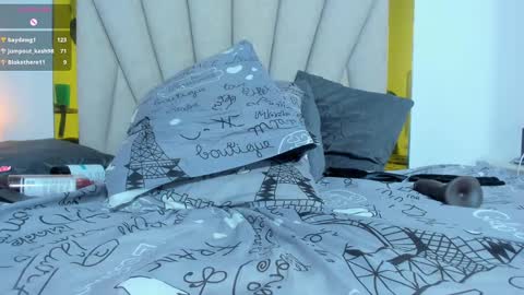 Snapshot of vahiolet_fuentes chatting on January 17, 6:15 am vahioleth online show from January 17, 6:15 am