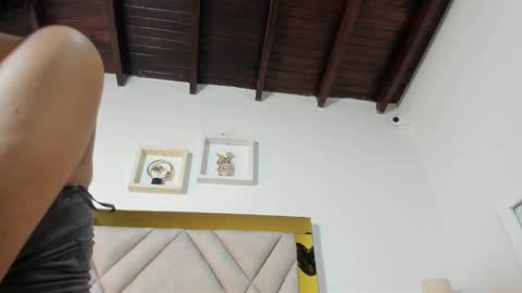 Snapshot of vahiolet_fuentes chatting on February 11, 7:16 pm vahioleth online show from February 11, 7:16 pm