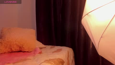 Vahiolet smith online show from December 29, 7:32 pm