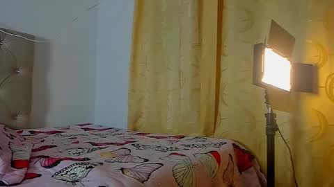 Vahiolet smith online show from September 12, 3:28 am