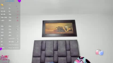 Vahiolet smith online show from August 1, 12:26 pm