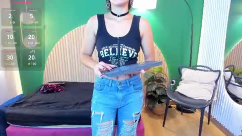 Vaiolet Harris online show from July 10, 11:46 am