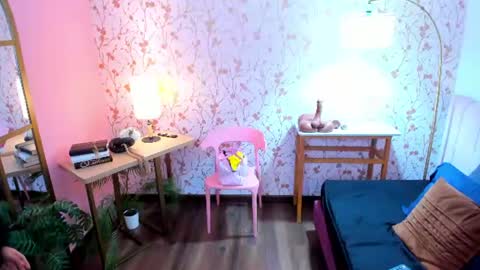 Vaiolet Harris online show from July 26, 11:39 am