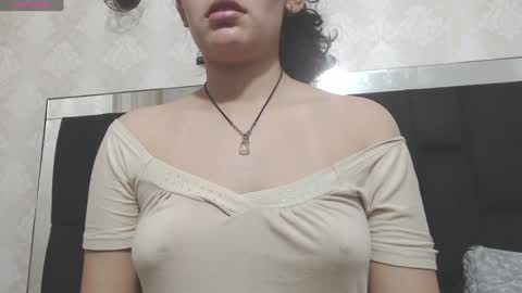 Vainilla online show from January 8, 1:53 am