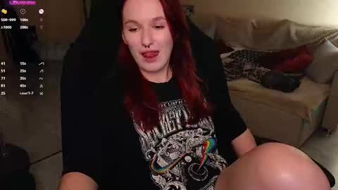 Val online show from October 23, 8:07 pm