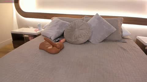 Snapshot of val_rossi chatting on October 17, 2:37 am Valentina online show from October 17, 2:37 am