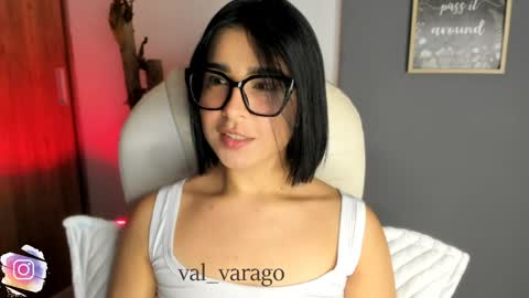 Snapshot of val_varago chatting on April 13, 5:13 am val_varago online show from April 13, 5:13 am