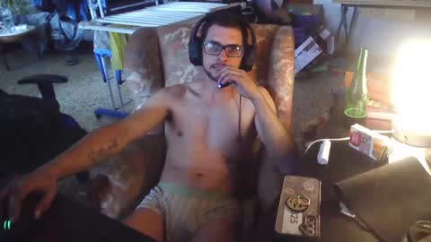 valdivar__ online show from April 28, 12:32 pm