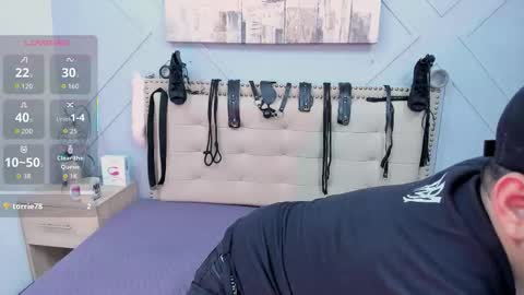 Snapshot of vale_n_matt chatting on September 23, 3:20 am Samantha y Matt online show from September 23, 3:20 am