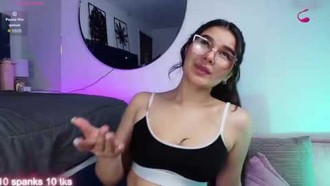 Tifanny  online show from September 11, 7:47 pm