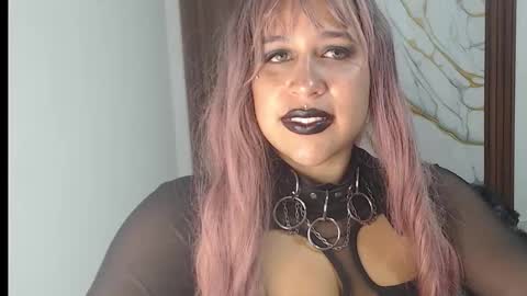 valen_ross7 online show from March 8, 10:30 am