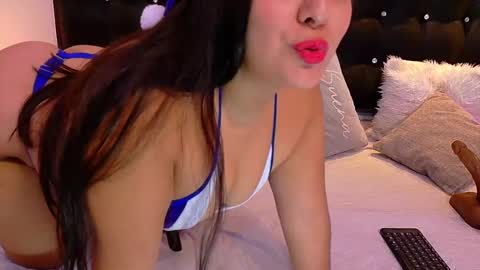 Valen Scott online show from December 5, 1:38 pm