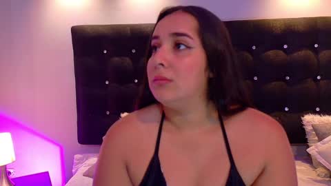 Valen Scott online show from December 17, 3:17 pm