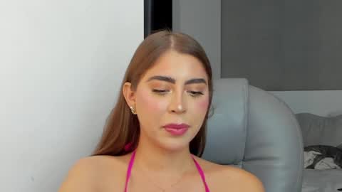 Snapshot of valenjonex chatting on February 1, 10:13 pm Angela online show from February 1, 10:13 pm