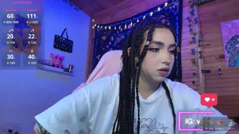 Snapshot of valenor_ chatting on November 19, 2:55 am valentina online show from November 19, 2:55 am