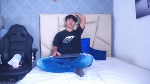 Snapshot of valenorlerot chatting on October 8, 12:25 pm Valenor online show from October 8, 12:25 pm
