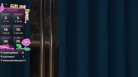 Snapshot of valentia_vickers chatting on October 8, 1:58 am Valentia online show from October 8, 1:58 am