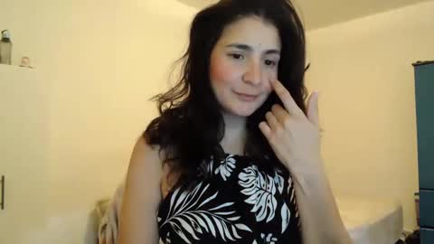 Snapshot of valentina187 chatting on December 9, 11:13 pm Valentina online show from December 9, 11:13 pm