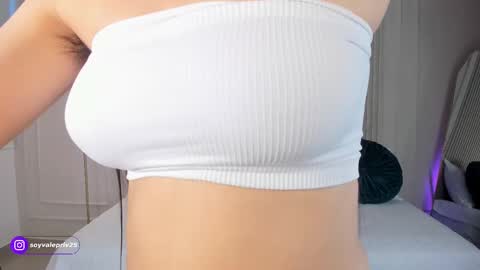 Snapshot of valentina69t chatting on March 15, 8:48 pm Valentina Torres online show from March 15, 8:48 pm