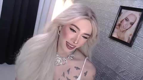 Amanda online show from November 13, 5:06 am