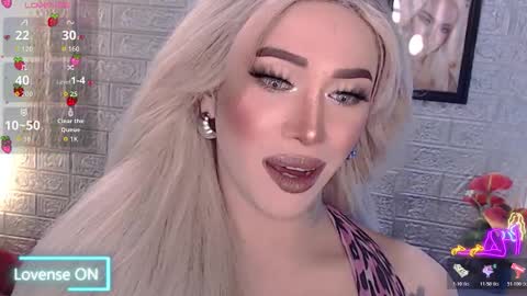 Amanda online show from November 22, 6:07 pm