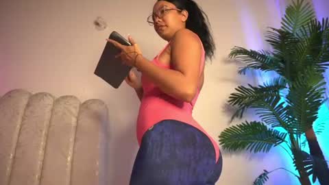 VALENTINA online show from July 30, 11:20 am