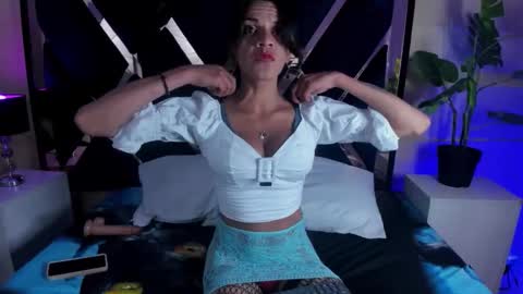 valentina online show from February 6, 7:06 pm