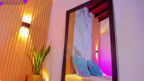 Valentina online show from September 19, 3:19 am