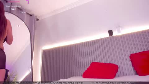 Valentina online show from March 27, 7:35 pm