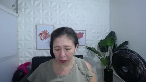 Valentina  online show from February 14, 10:14 pm