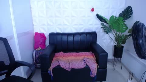 Valentina  online show from October 21, 10:10 pm