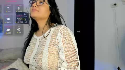 Snapshot of valentina_owens chatting on November 24, 9:03 pm valentina_owens online show from November 24, 9:03 pm