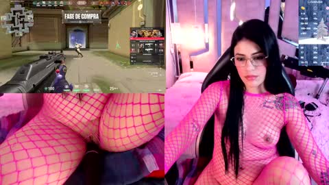 Snapshot of valentinagames chatting on December 12, 8:14 am Valentina online show from December 12, 8:14 am