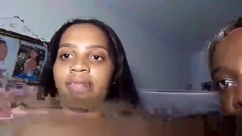 Snapshot of valentinaglow chatting on March 30, 1:50 am valentinaglow online show from March 30, 1:50 am