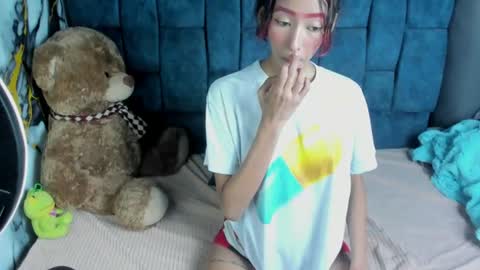 Snapshot of valentinaklean1 chatting on July 2, 2:33 am valentinaklean1 online show from July 2, 2:33 am