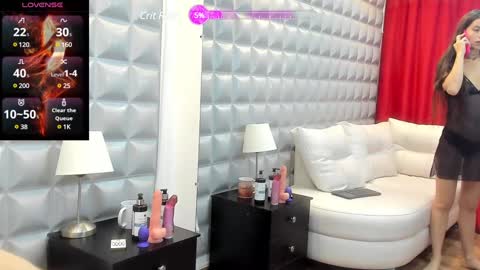 Valentina online show from December 4, 1:09 pm