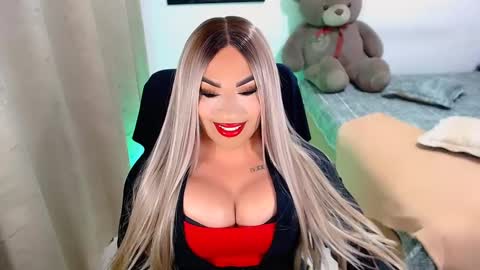   online show from February 15, 9:04 pm