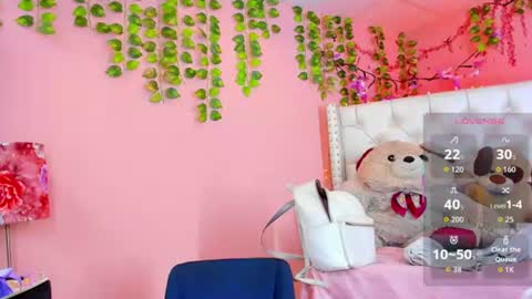 valentinee_xo online show from June 23, 6:11 am