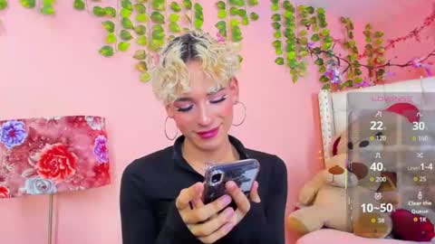 valentinee_xo online show from June 26, 5:23 am
