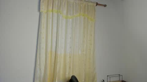 valentino online show from December 24, 2:21 am